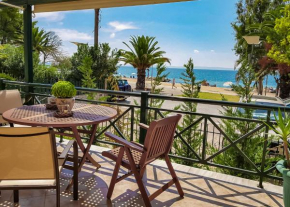 SEAFRONT PRIVILEGE HOUSE Nikiti Beach